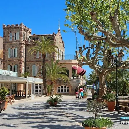 Apartamento Bel T2 Au Calme - Les Résidences De Saint-clair à 6min à Pieds De La Très Belle De St Clair - Parking, Clim, Wifi Le Lavandou